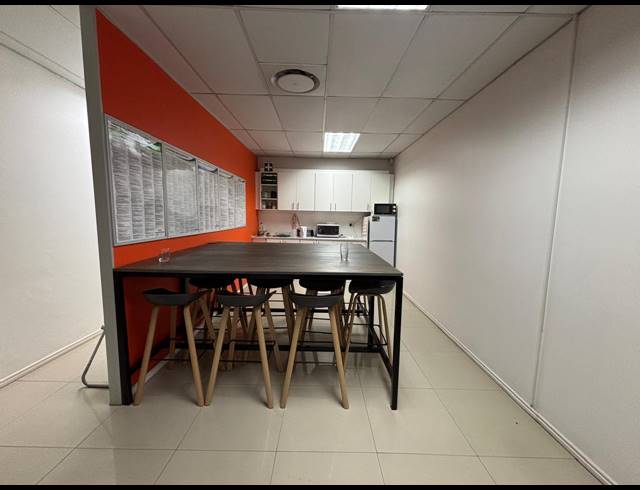 420M² WAREHOUSE TO LET IN BELLVILLE SOUTH INDUSTRIA
